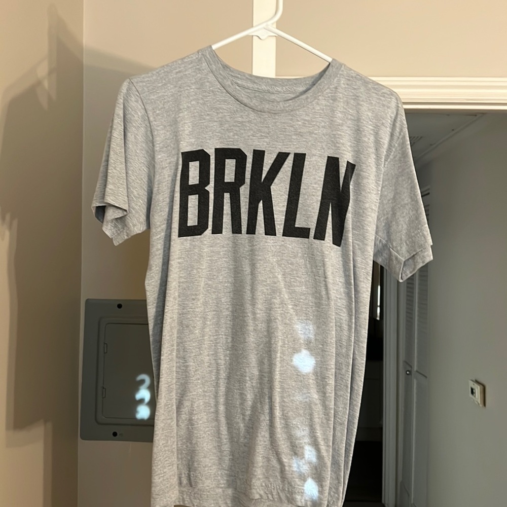 Aritzia graphic tee BRKLYN